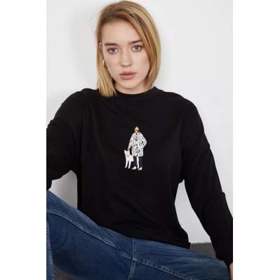 Kadın Siyah Figür Baskılı Sweatshirt