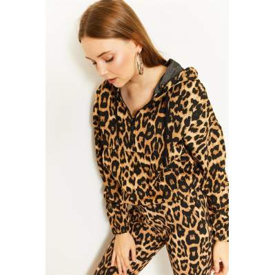 Kadın Siyah Leopar Desenli Sweatshirt