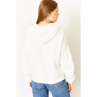 Kadın Beyaz Oversize Kapüşonlu Sweatshirt